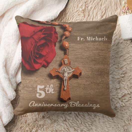 Priest 5th Ordination Anniversary Red Rose クッション (ブランケット)