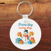 Prime Day Every Day, Snowman holding gifts Holiday キーホルダー (正面)