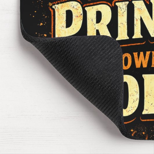 Principal Powered by Coffee | Funny Admin Gift マウスパッド (コーナー)