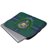 Pringle Scottish Clan Tartan and Crest ラップトップスリーブ (正面下部)