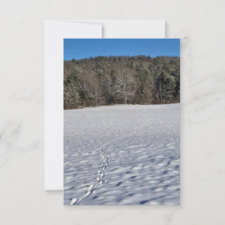 Prints in a snowy field Note Card ノートカード