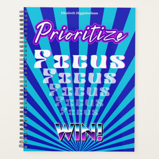 Prioritize Focus Win Concentration Motivational プランナー手帳 (正面)