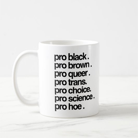 Pro Black Pro Brown Pro Queer コーヒーマグカップ (左)