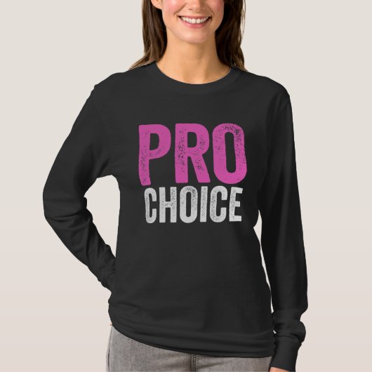Pro Choice Pro Roe Pink Mind Your Own Uterus Tシャツ (正面)