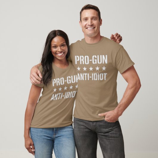 PRO-GUN ANTI-IDIOT Tシャツ (ユニセックス)