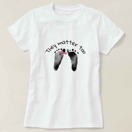 Pro-Life Baby Footprints with Pink Bow Tシャツ (デザイン正面)