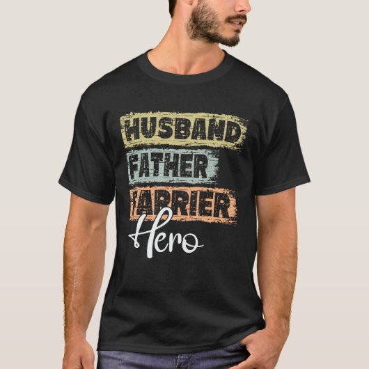 Profession dad hero father Farrier Tシャツ (正面)