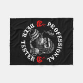 Professional Beer Tester Funny Drinking Monkey Quo フリースブランケット (正面(横))