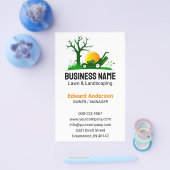 Professional Black Green Lawn Care Landscaping チラシ (シングル)