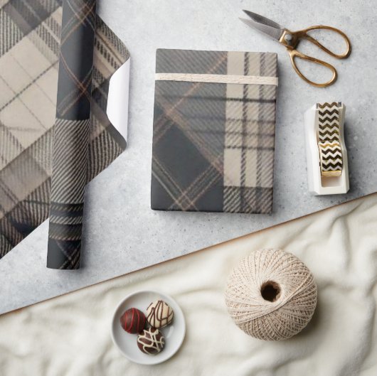Professional Charcoal Grey and Tan Plaid Wrapping  ラッピングペーパー (クラフト)