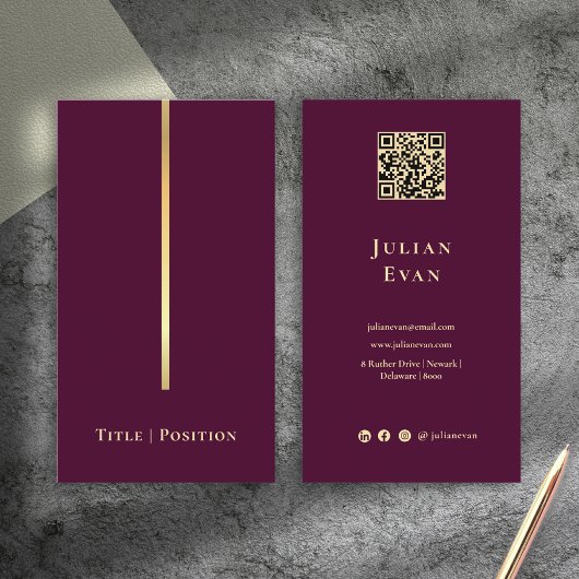 Professional Elegant Burgundy Wine & Gold Qr code 名刺