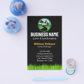 Professional Landscaping Grass Mowing Service チラシ (シングル)