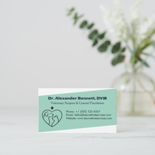 Professional Minimalist Veterinary Busines Card 名刺 (スタンド正面)