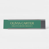 Professional Modern Classy Green Gold Office Title デスクネームプレート (正面)