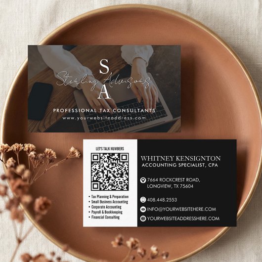 Professional Tax Consultant Monogram Accountant QR 名刺