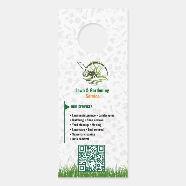 Professional White and Green Lawn Care Door Hanger ドアノブサイン (正面)