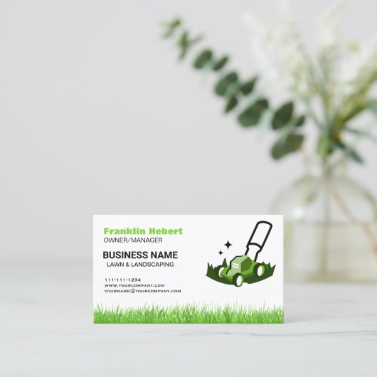 Professional White Green Lawn Care & Landscaping 名刺 (スタンド正面)