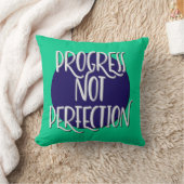 Progress Not Perfection Recovery Slogan クッション (ブランケット)