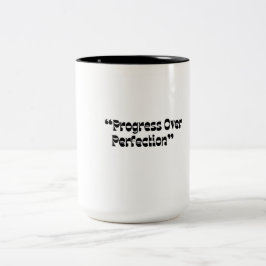 Progress over Complements Mug – 日々の成長を思い出させる ツートーンマグカップ