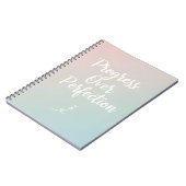 Progress Over Perfection – Minimal Motivational Qu ノートブック (左側)