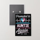 Promoted To Auntie Again Est 2026 Pregnancy Reveal 缶バッジ (正面/裏面)