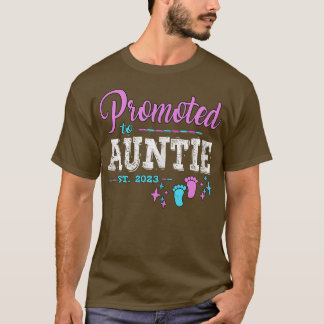 Promoted To Auntie Est 2023  Pregnancy Reveal Girl Tシャツ