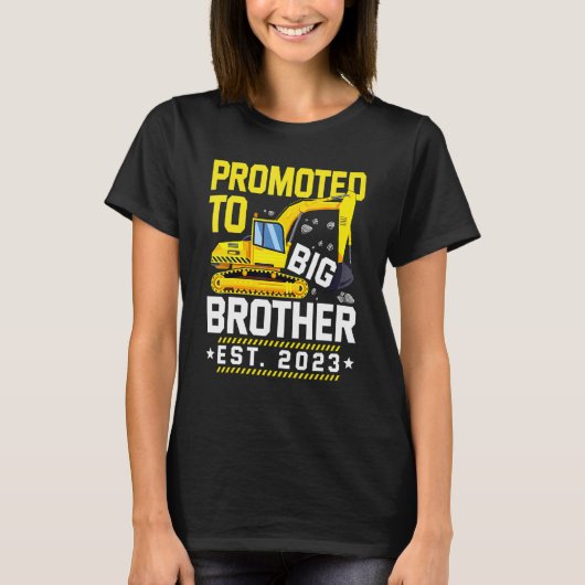 Promoted to Big Bro 2023 Leveled up to Big Brother Tシャツ (正面)