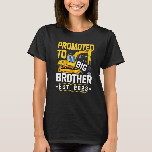 Promoted to Big Bro 2023 Leveled up to Big Brother Tシャツ (正面)