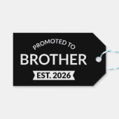 Promoted To Brother Est. 2026 II ギフトタグ (正面(横))