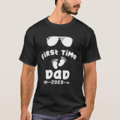 Promoted To Dad 2023 First Time Dad 2023 Tシャツ (正面)