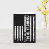 Promoted To Dad 2023 Funny Shirt For New Dad カード (黄色い花)