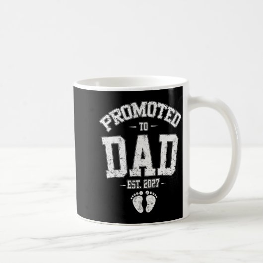 Promoted To Dad Est 2027 New Mom Daddy Fathers Day コーヒーマグカップ (右)