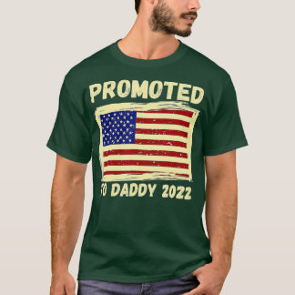 Promoted To Daddy 2022 First Time Fathers Day New  Tシャツ
