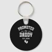 Promoted To Daddy 2026 First Time Dad Men  キーホルダー (正面)