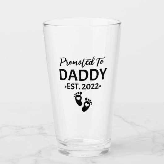 Promoted to daddy est 2022 new dad father's day タンブラーグラス (正面)