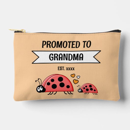 Promoted to Grandma ladybugs est year orange アクセサリーポーチ (正面)