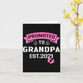 Promoted To Grandpa Est 2021 Funny New Grandfather カード (黄色い花)