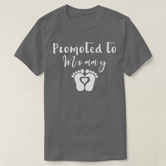 Promoted to mommy 2022 Pregnancy Announce  Tシャツ (デザイン正面)