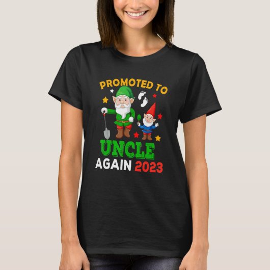 Promoted To Uncle Again 2023 Two Funny Gnomes Preg Tシャツ (正面)
