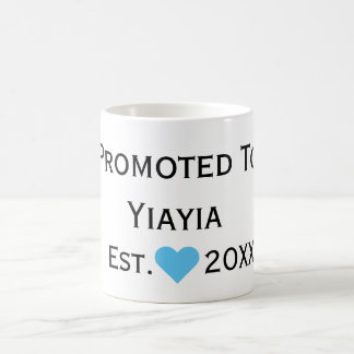 Promoted To Yiayia Black & Blue Mug コーヒーマグカップ