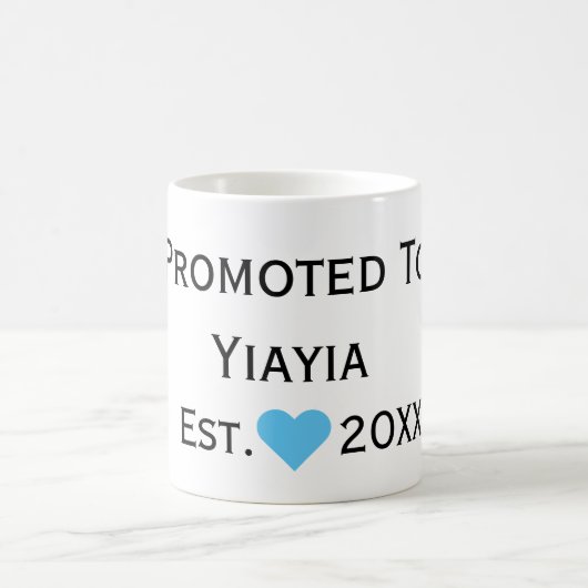 Promoted To Yiayia Black & Blue Mug コーヒーマグカップ (中央)