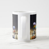 Proostende Fubby's die wat te vieren hebben. ジャンボコーヒーマグカップ (裏面)