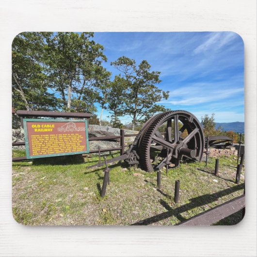 Prospect Mountain in Lake George Newyork マウスパッド (正面)