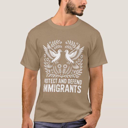 PROTECT AND DEFEND IMMIGRANTS Tシャツ (正面)
