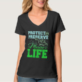 Protect and preserve marine life tシャツ (正面)