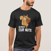 Protect Your Nuts Deez Nuts Men's Squirrel Deez Nu Tシャツ (正面)