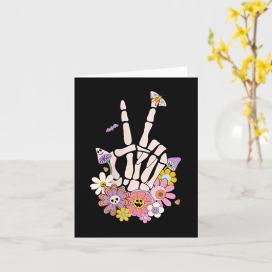 Protect Your Peace Flower Skull Skeleton Hand Ment カード (黄色い花)
