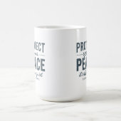 Protect Your Peace: Quiet Healing Typography コーヒーマグカップ (中央)