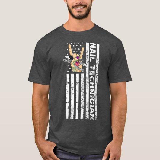 Proud American Beautician Funny Nail Tech Tシャツ (正面)