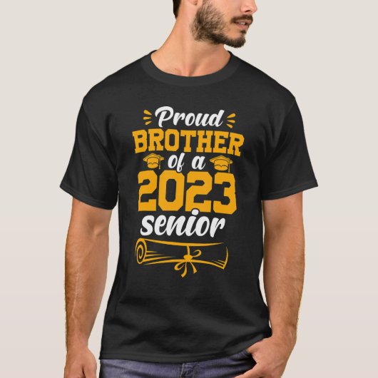 Proud Brother 2023 Senior Family Matching Graduati Tシャツ (正面)